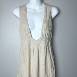 Cream Colored Tank with V Neck Front